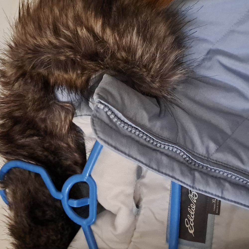 SALE Eddie bauer crystal ridge down outerwear, allied fether down. - Picture 7 of 11